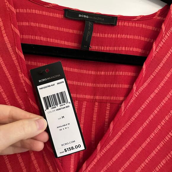 NWT BCBG Max Azria Venetian Red Long Sleeve Wrap Blouse Top Size M - Picture 5 of 5